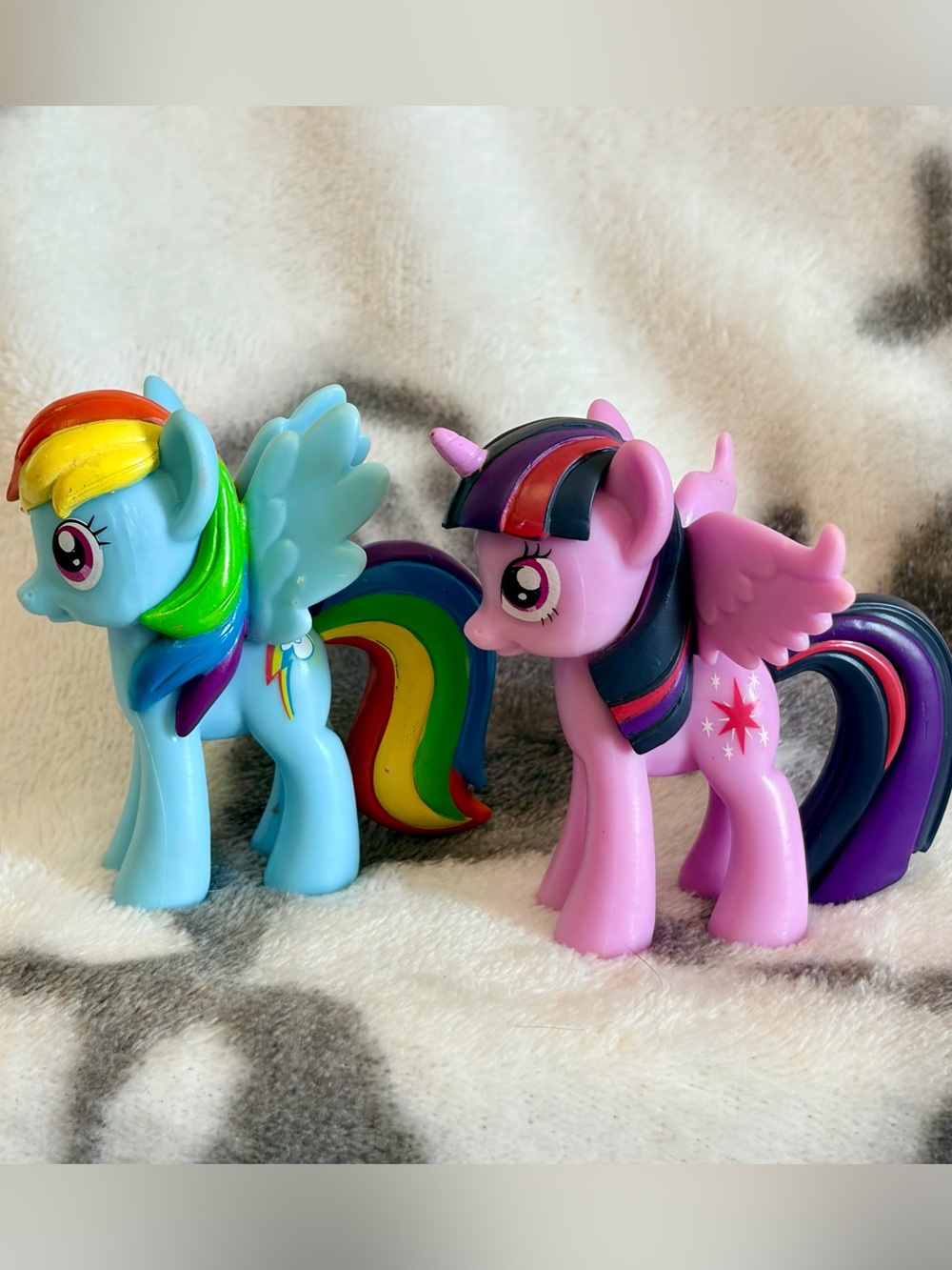 2014 MLP RainbowDash/Twilight Sparkle 3” Molded Plastic Egmont Magazine Figures
